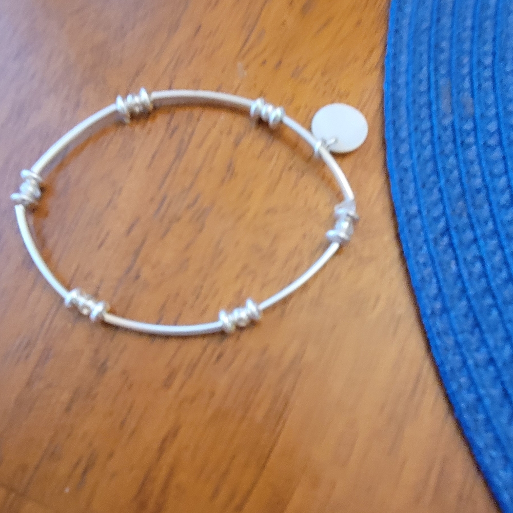 Elegant Silver Women's Bracelet